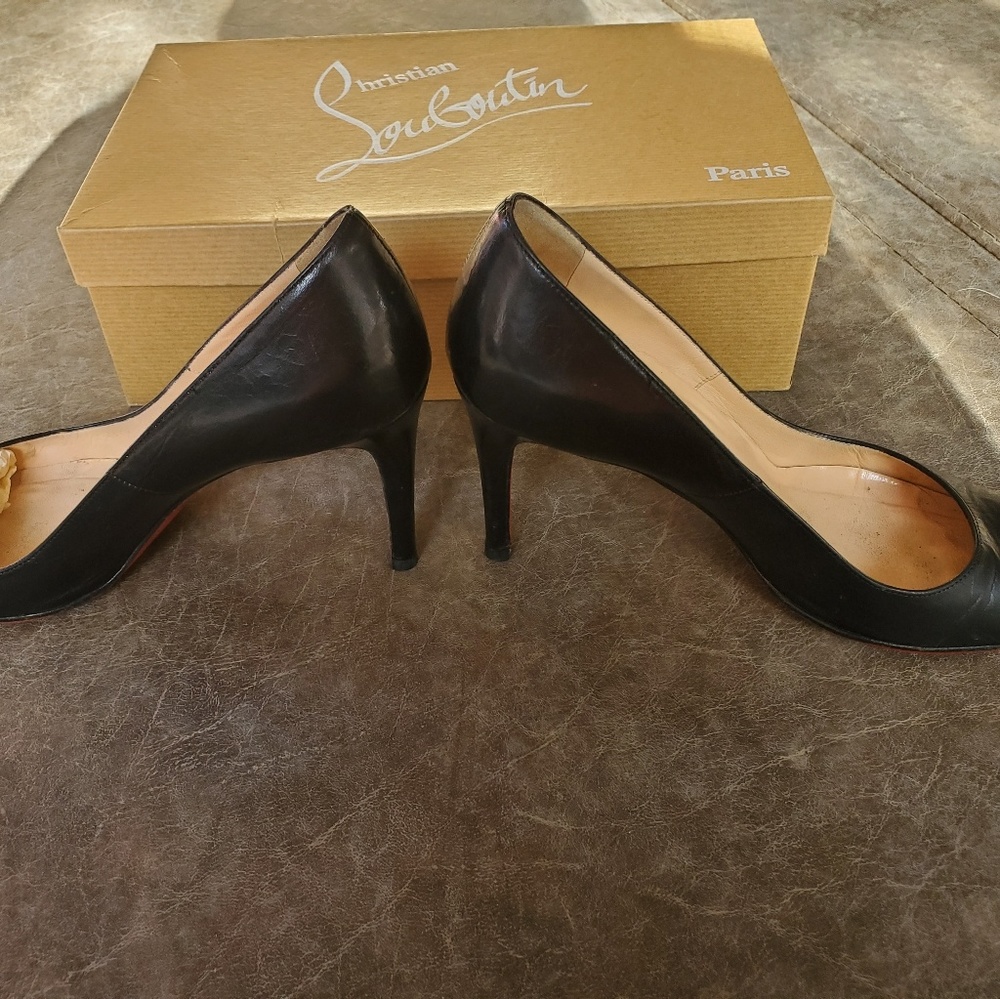 Christian Louboutin Simple Pumps - Picture 2 of 4